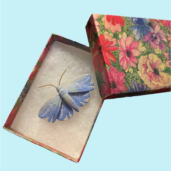 Brooch - Picture 6 of 6